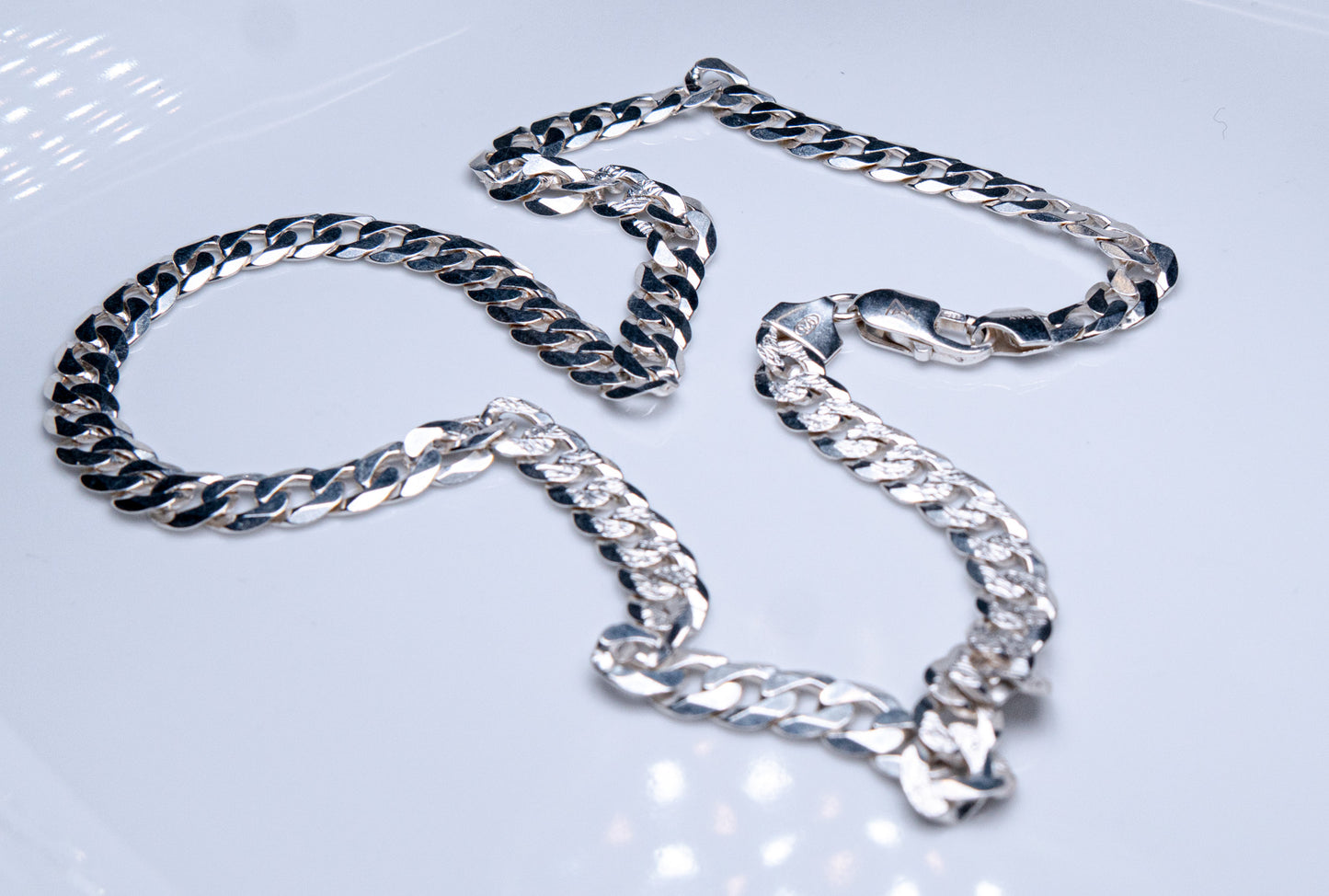 Cuban Cut Hairstyle modern fade barber haircut