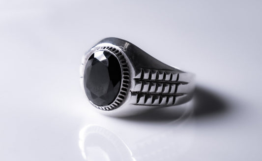 Obsidian crest ring